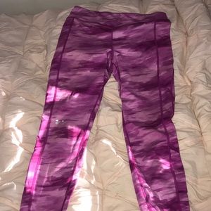 Pink camouflage under armour fleece leggings